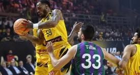 勇士队新援霍福德：内线强援加盟与战术融入挑战